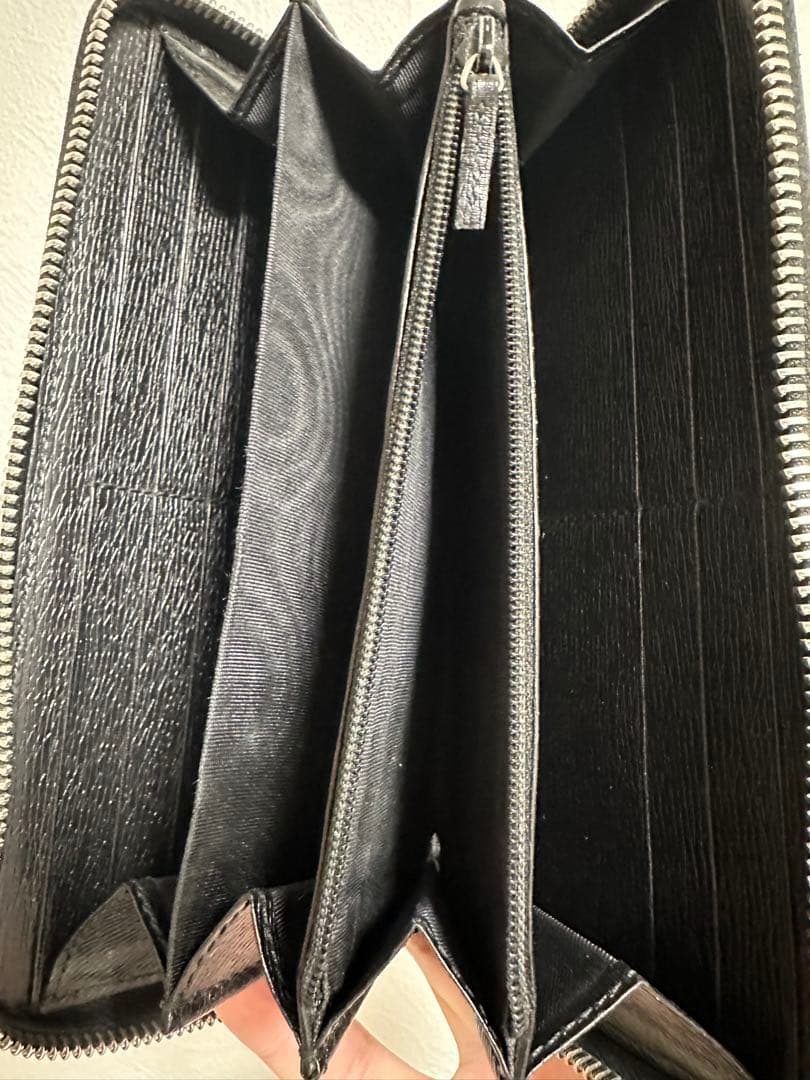GUCCI（グッチ）長財布 ラウンドファスナー ブラック