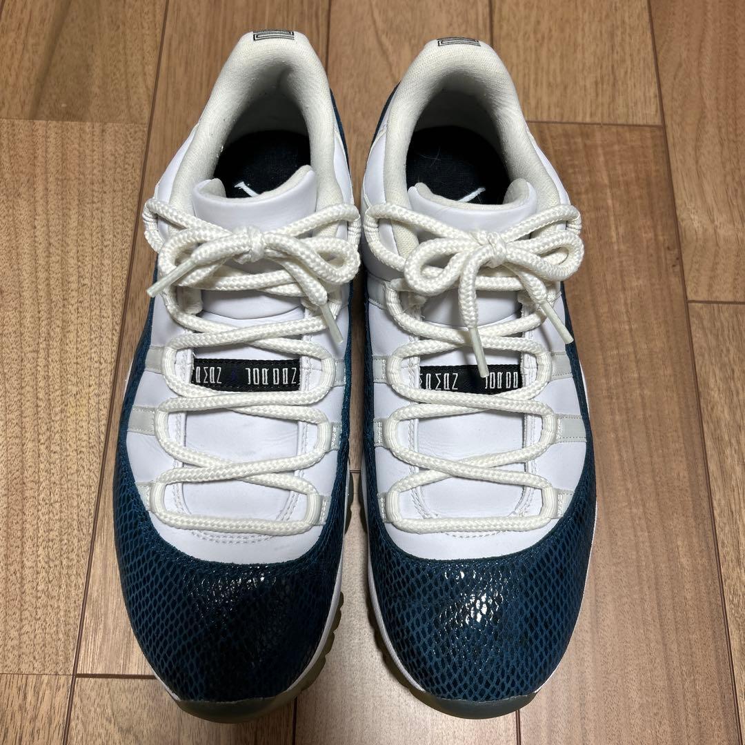 靴 AIR JORDAN 11 LOW SNAKESKIN