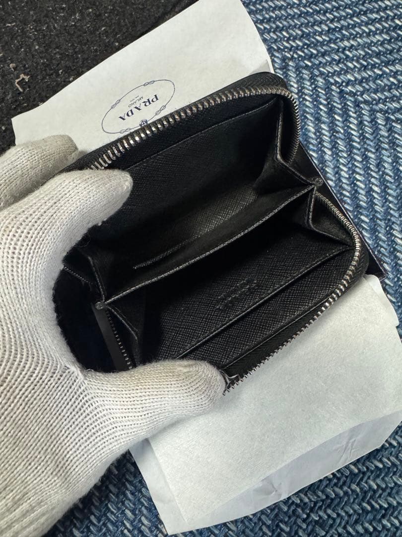 プラダ小銭入れ
