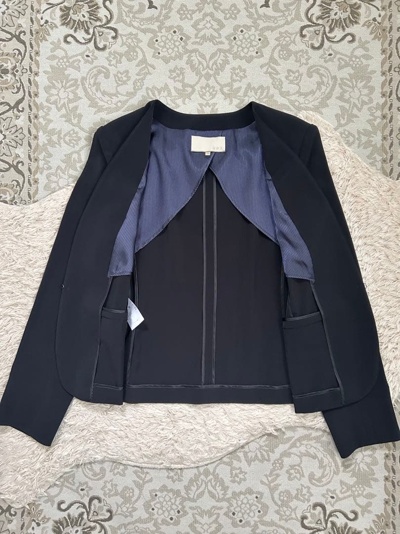 極美品 自由区 ジユウク 洗える セットアップ パンツ スーツ ノーカラー 黒