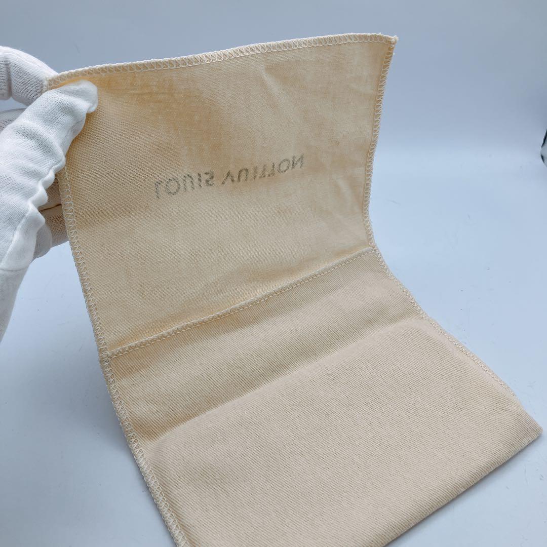 ✨極美品✨　LOUIS VUITTON ルイヴィトン　携帯ケース　レザー　赤