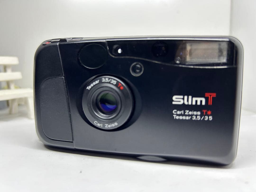 KYOCERA Slim T Carl Zeiss 動作品　コンパクトカメラ