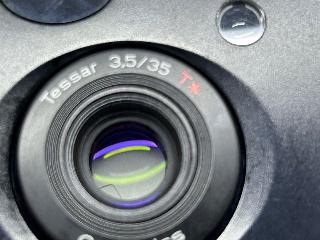 KYOCERA Slim T Carl Zeiss 動作品　コンパクトカメラ