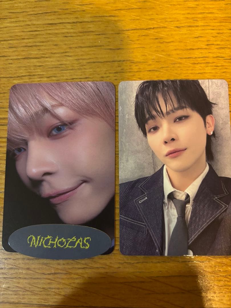 月狼 Btl トレカ2枚セット NICHOLAS