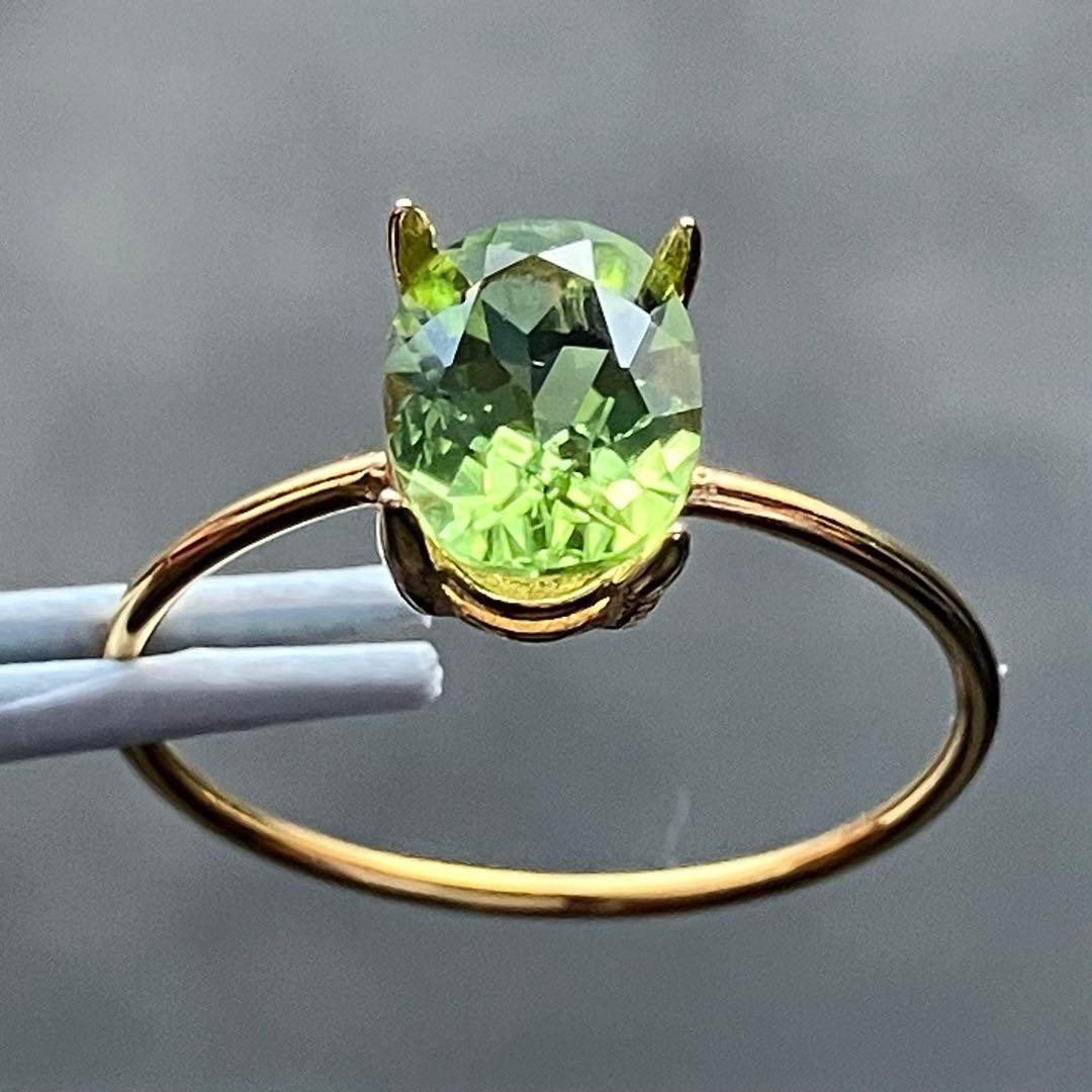 【きゅうさまご確認用】ペリドットのオーバルファセットリング1229