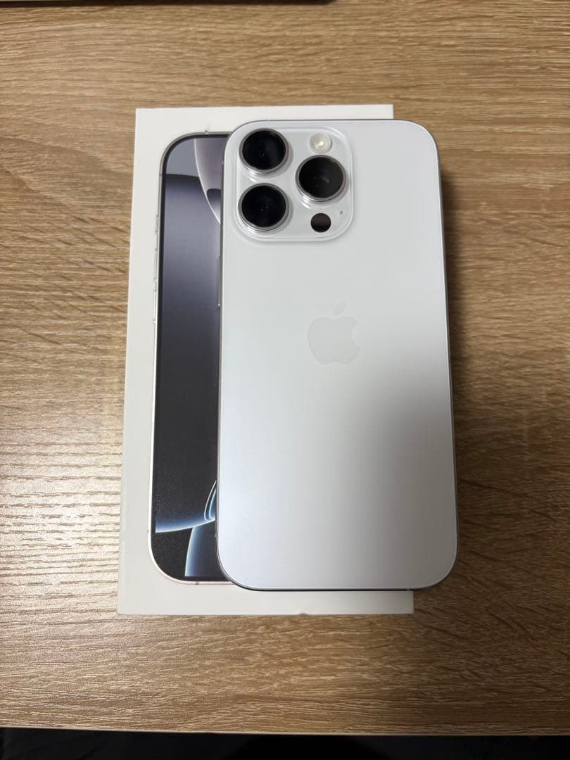 O*r様 【美品】iPhone 16 Pro 128GB CN版