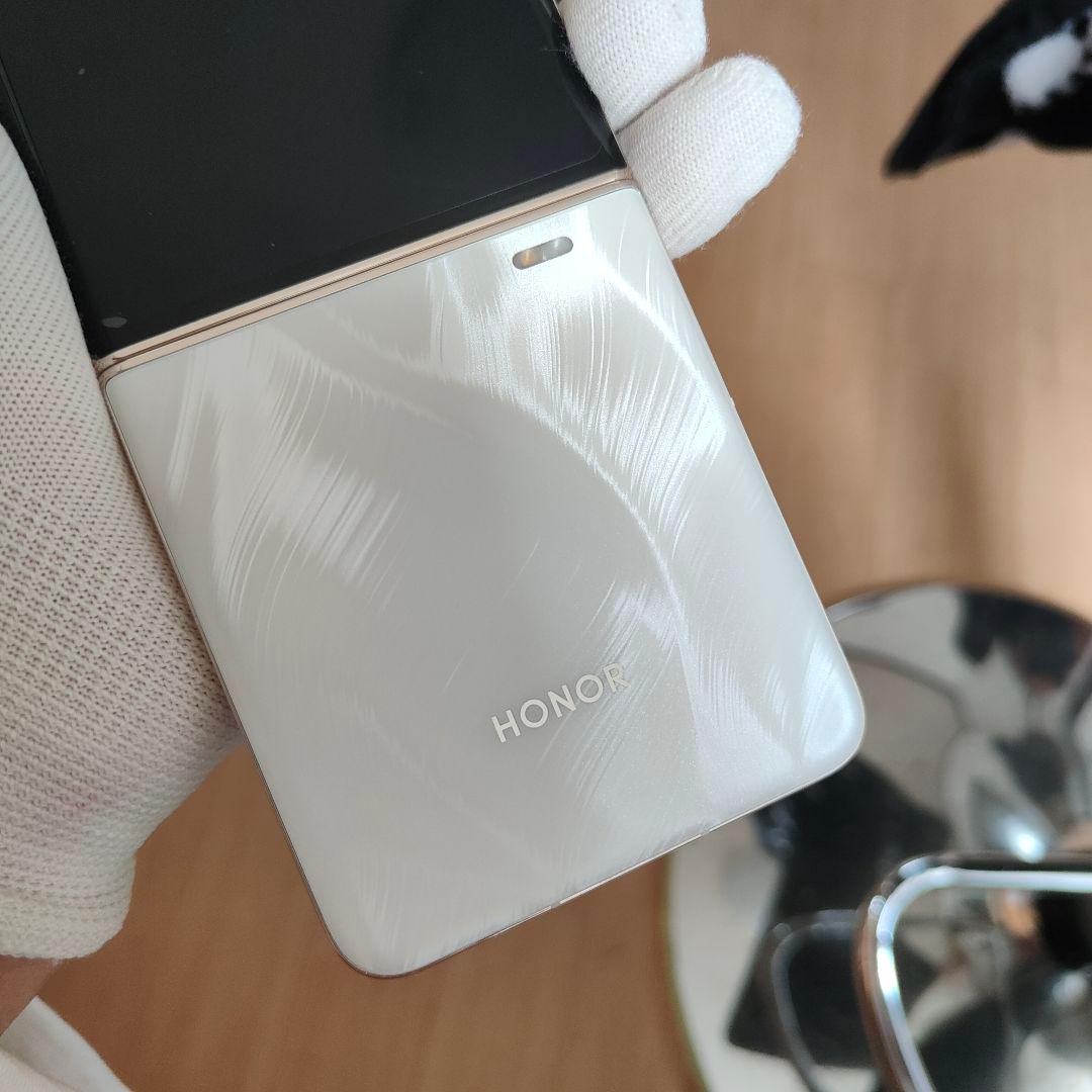 美品　HONOR Magic V Flip LRA-AN00　SIMフリー