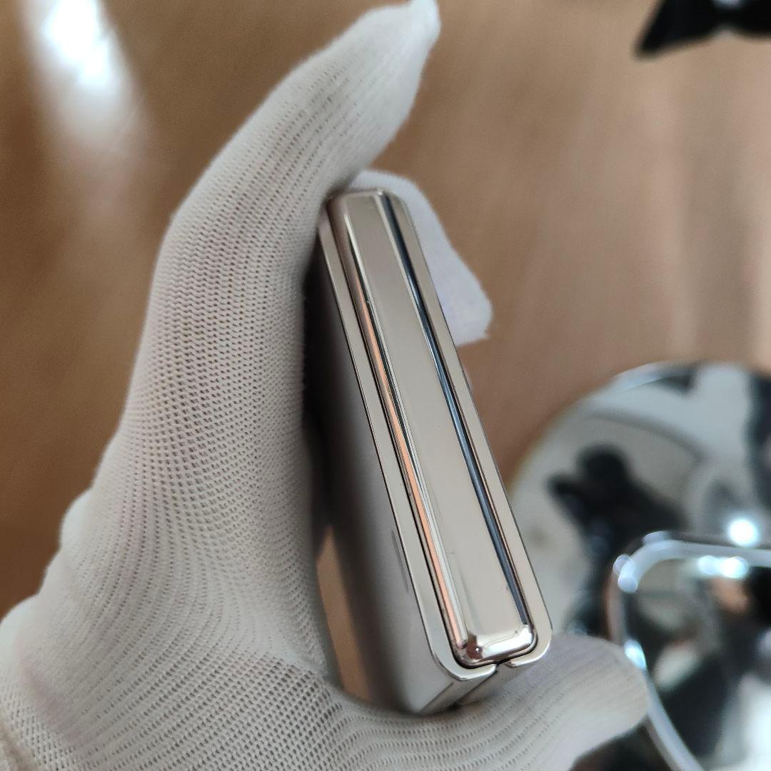 美品　HONOR Magic V Flip LRA-AN00　SIMフリー