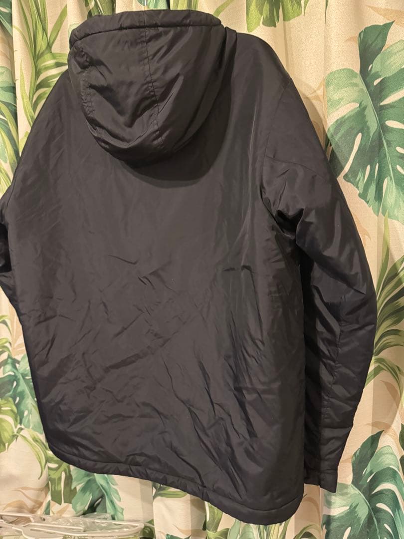 美品EGOZARUジャケット　ブラック