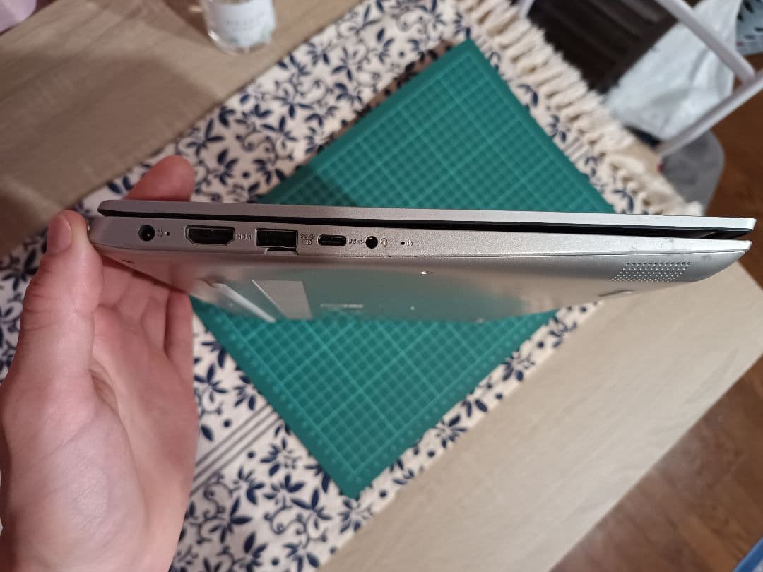 Lenovo IdeaPad 330S メモリ12GB/SSD240GB