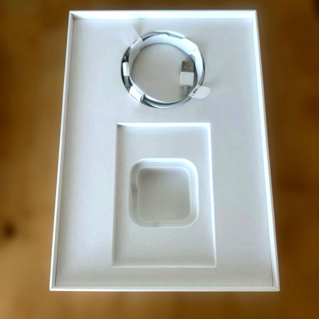 Apple iPad 第6世代 Wi-Fi+Cellular 32GB MRM…