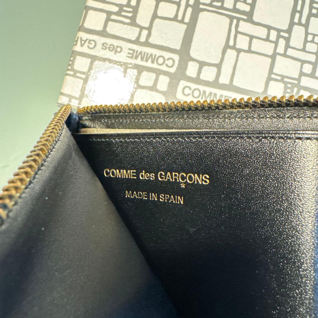 新品・未使用COMME des GARÇONS ブラックケース