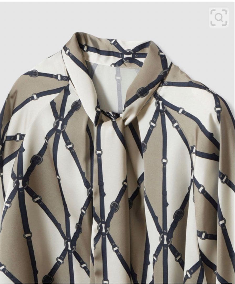 ☆超美品☆2025年秋冬ANAYIブラウス