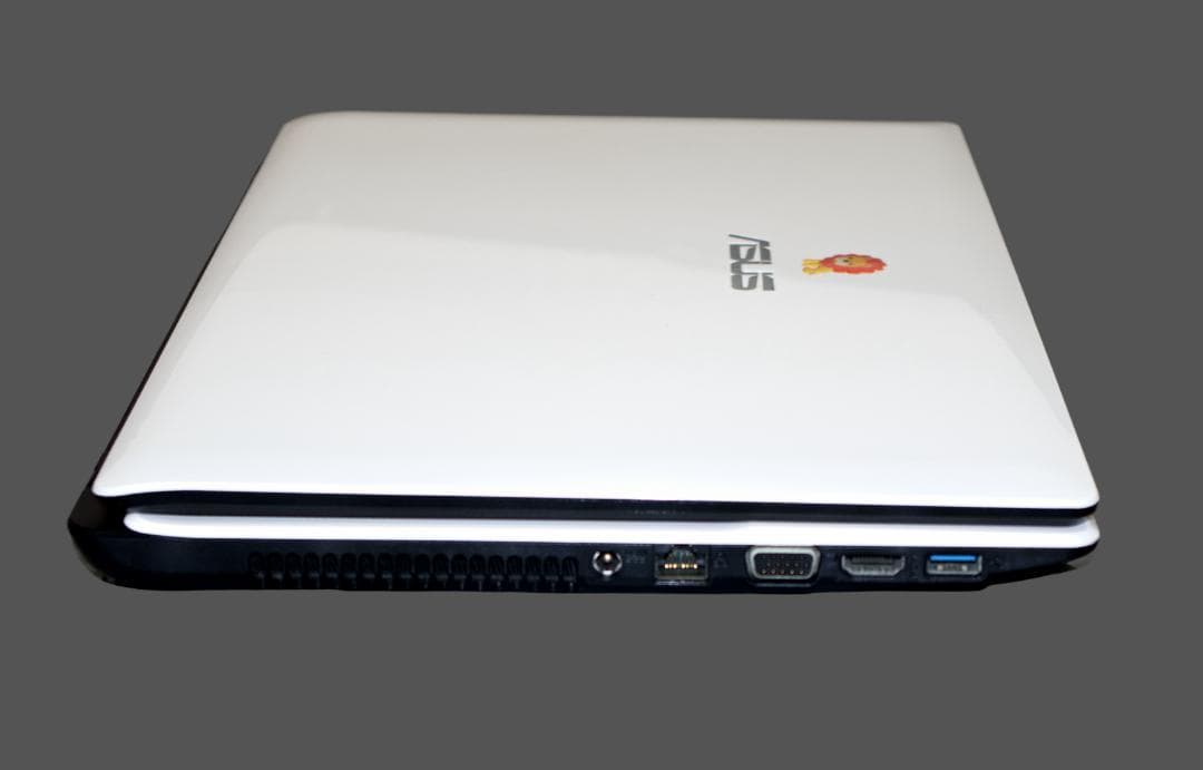 ★美品　ASUS　Corei5　新品SSD240GB　8GB　Windows11