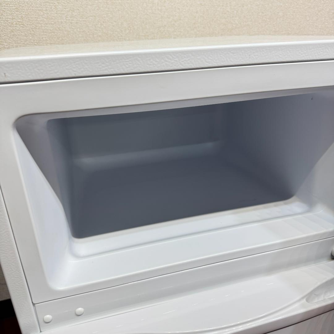 美品マックスゼン2020年製　2ドアミニ冷蔵庫　90リッター　JR090ML01