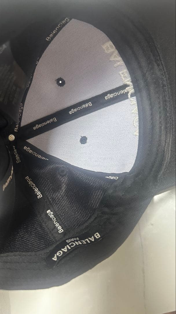 BALENCIAGA ブラックキャップ Mサイズ