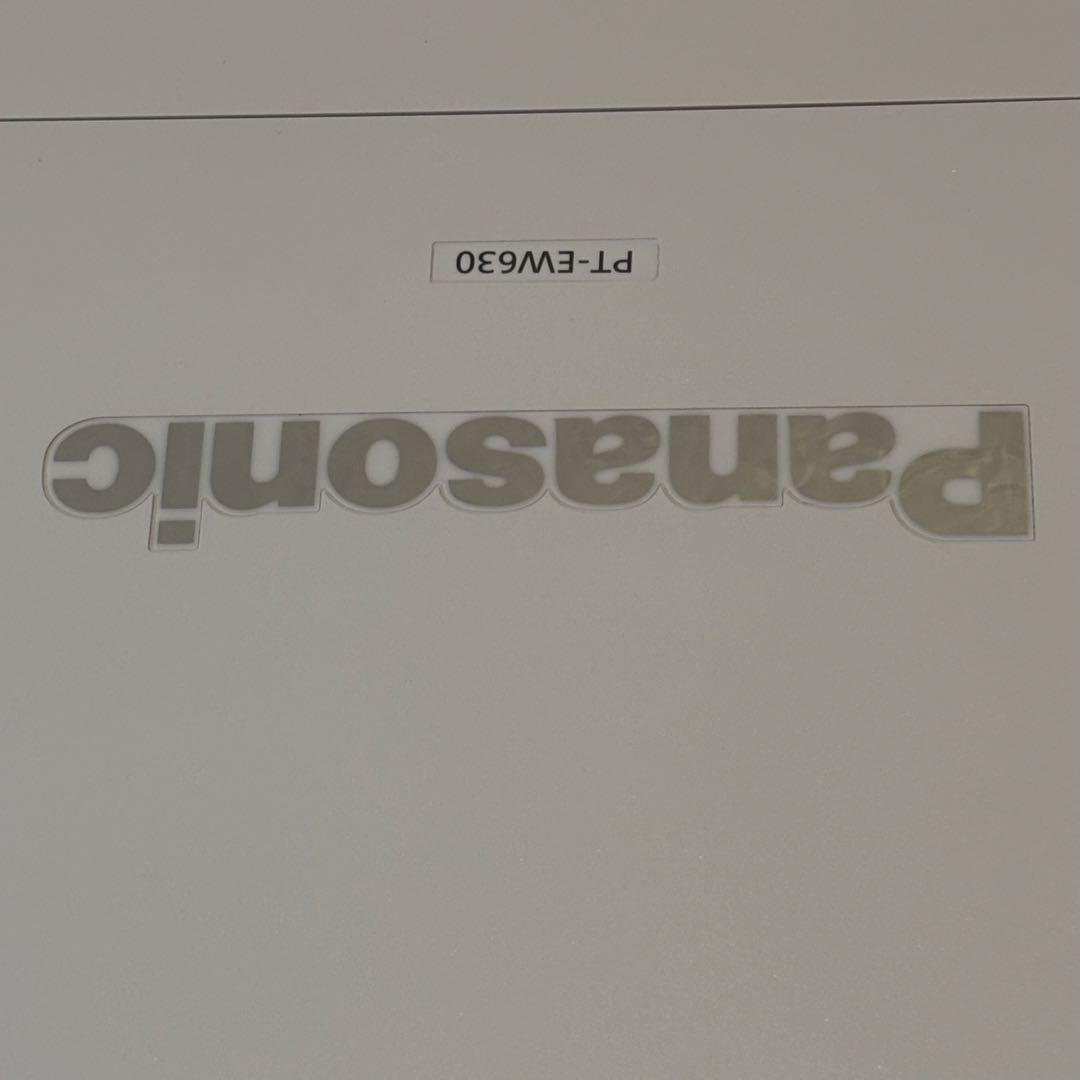 良品 Panasonic パナソニックEW630プロジェクター使用時間2047h