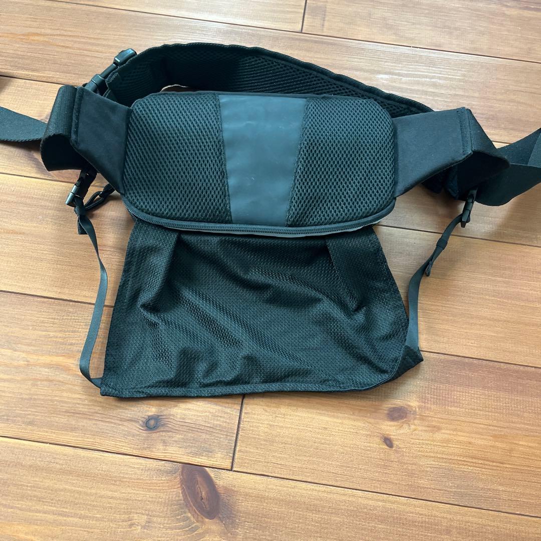 POMULU ヒップシート ショルダーバッグ