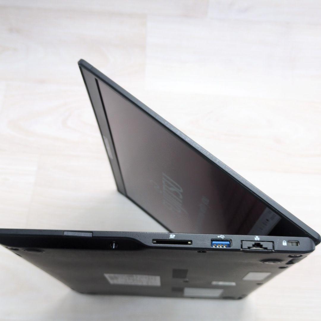 富士通 第10世代 i5 8GB 256GB 13.3 FHD P025