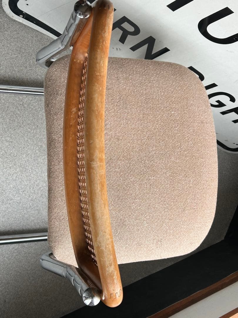 ヴィンテージ　カンチレバー　チェア籐　ラタン　スチール　椅子　レトロモダン