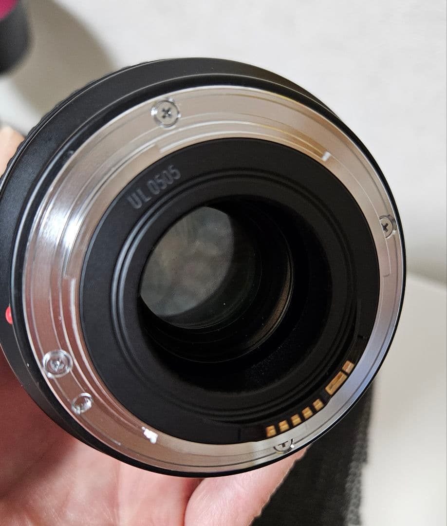 カズ　CANON ZOOM LENS EF 28 70mm 1 2.8 L