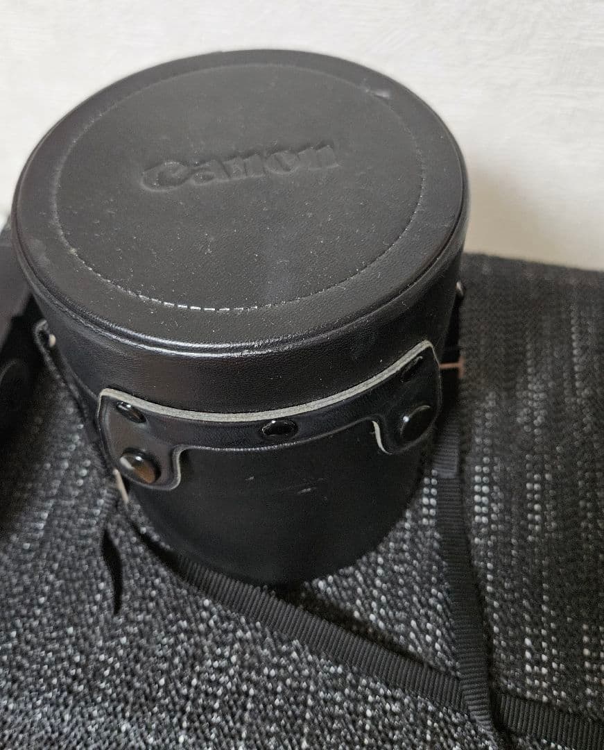 カズ　CANON ZOOM LENS EF 28 70mm 1 2.8 L