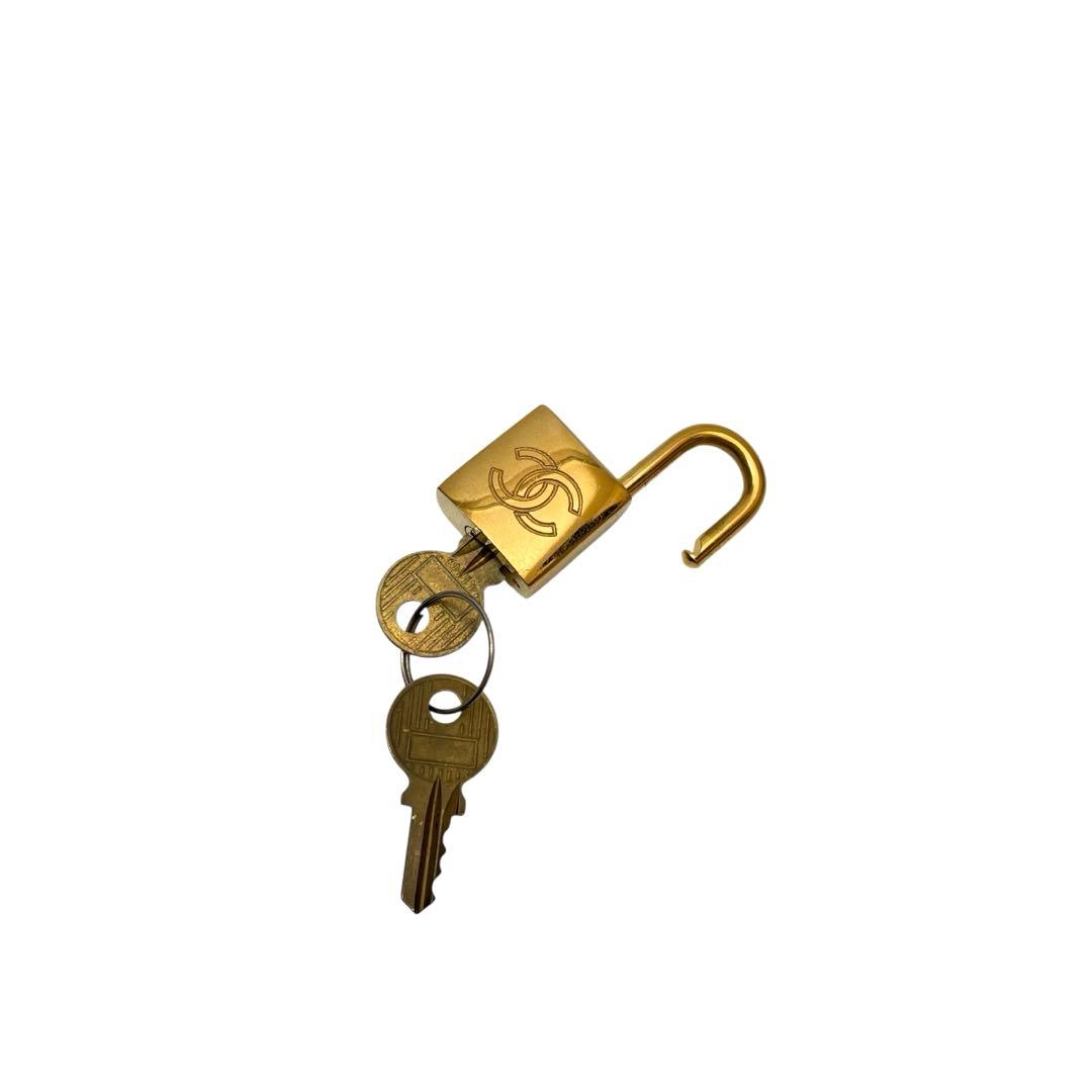 シャネル バッグ 付属品 南京錠 パドロック 鍵 付き ゴールド