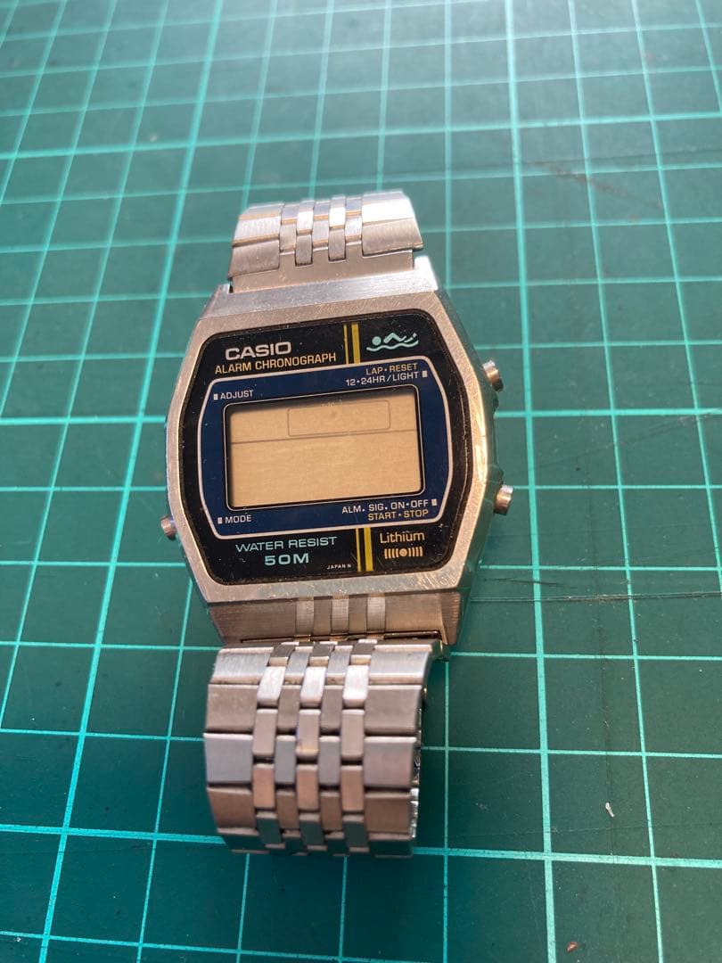 M*◢様 CASIO デジタル腕時計 アラーム クロノグラフ 50M防水　ビンテ