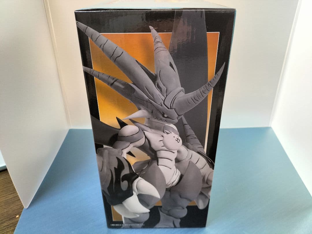 にゃんこ大戦争一番くじ　A賞　覚醒のネコムートフィギュア