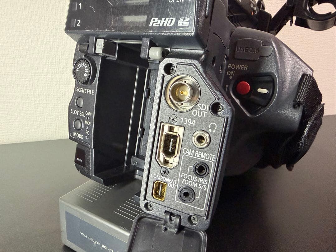 【中古・美品】Panasonic AG-HPX175 ビデオカメラ