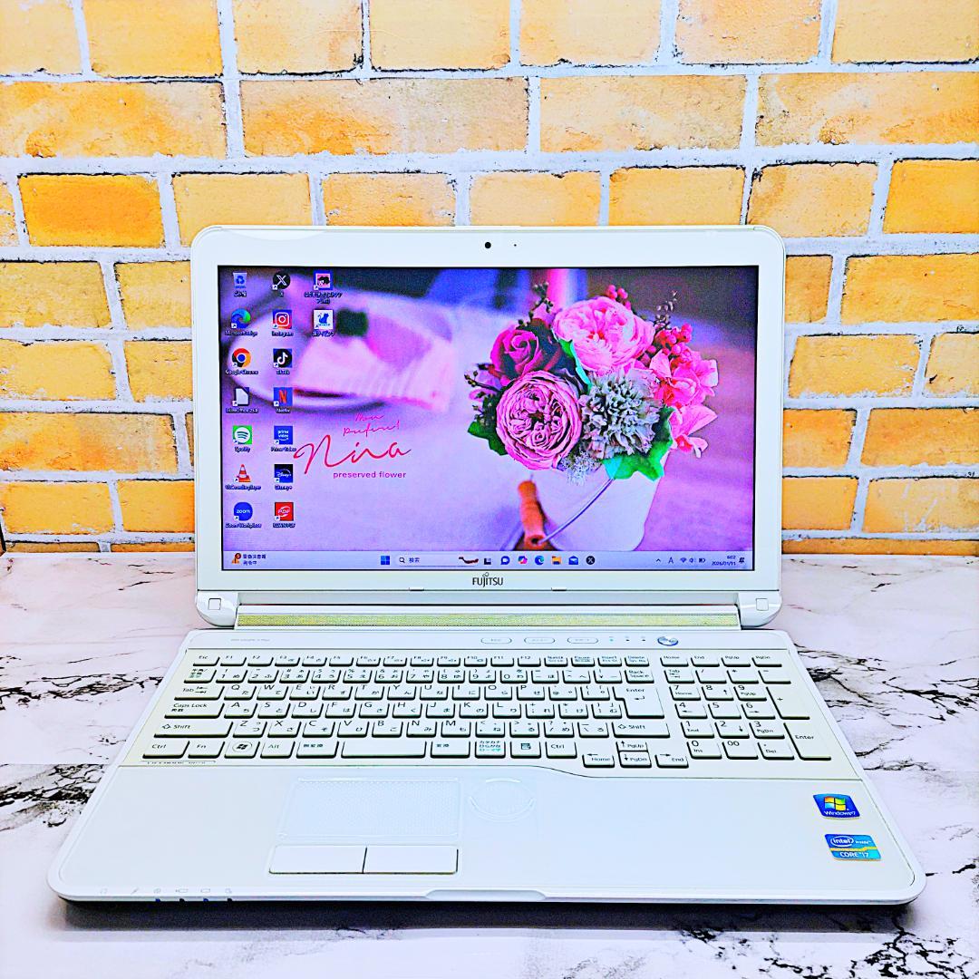 初心者さん向け簡単ノートパソコン❤️爆速SSD❤️メモリ8G✨ハイスぺPC☘️