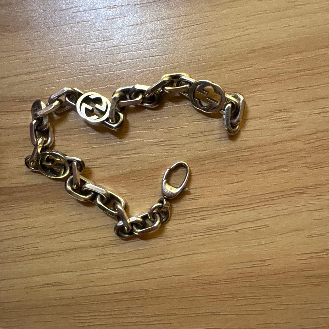 Gucci シルバーチェーンブレスレット