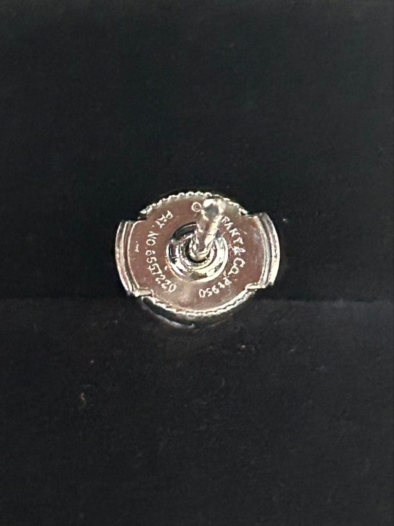 ティファニー　ダイヤモンドピアス片耳　プラチナ