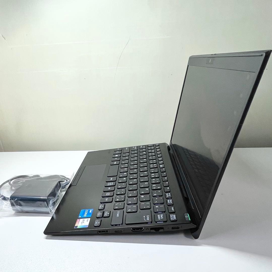 【極美品】VAIO VJPJ211JAE3B 16GB i5 11世代 薄型軽量