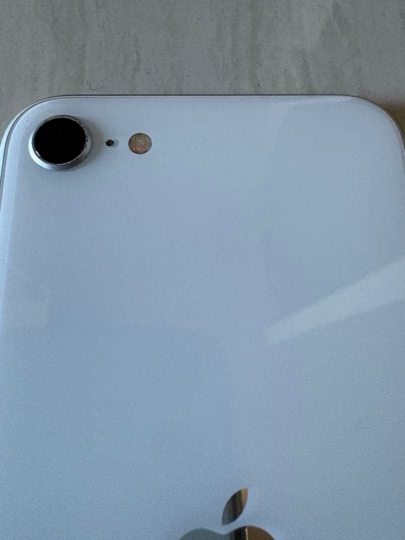 Apple iPhone SE (第2世代) ホワイト 箱付き