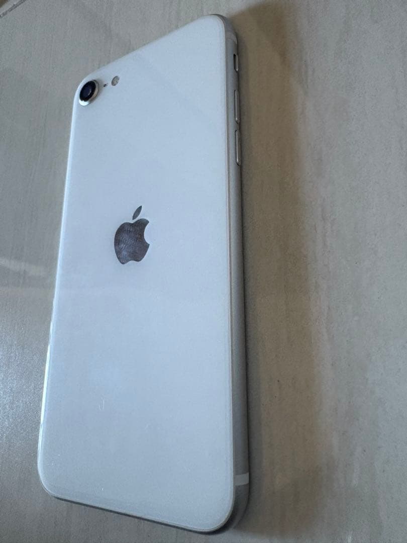 Apple iPhone SE (第2世代) ホワイト 箱付き
