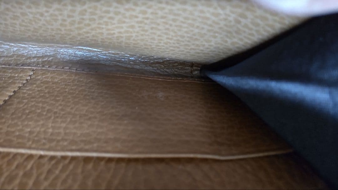 GUCCI　ラウンドファスナー　長財布