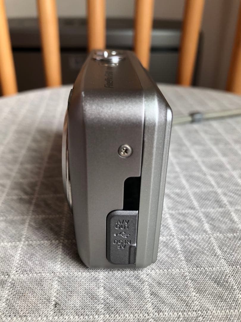 【極上美品】FUJIFILM FinePix F31fd