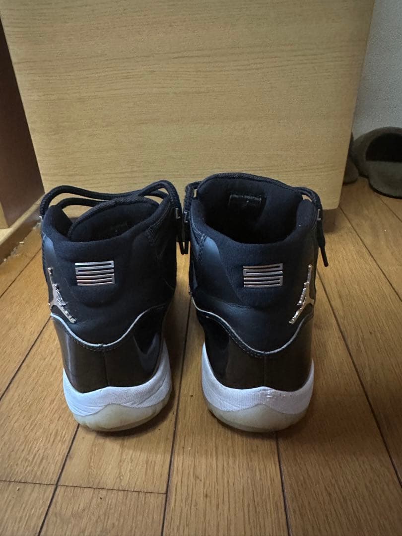 エアジョーダン 11 ブラック/ホワイト