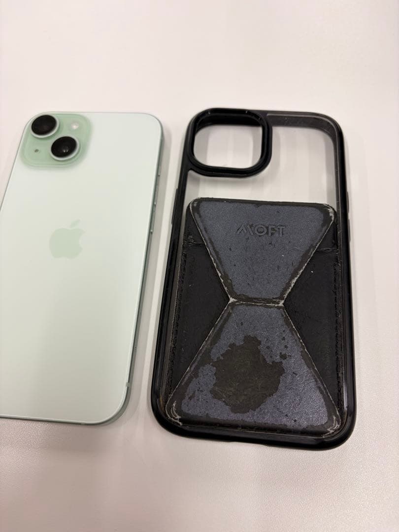 Apple iPhone 15 グリーン