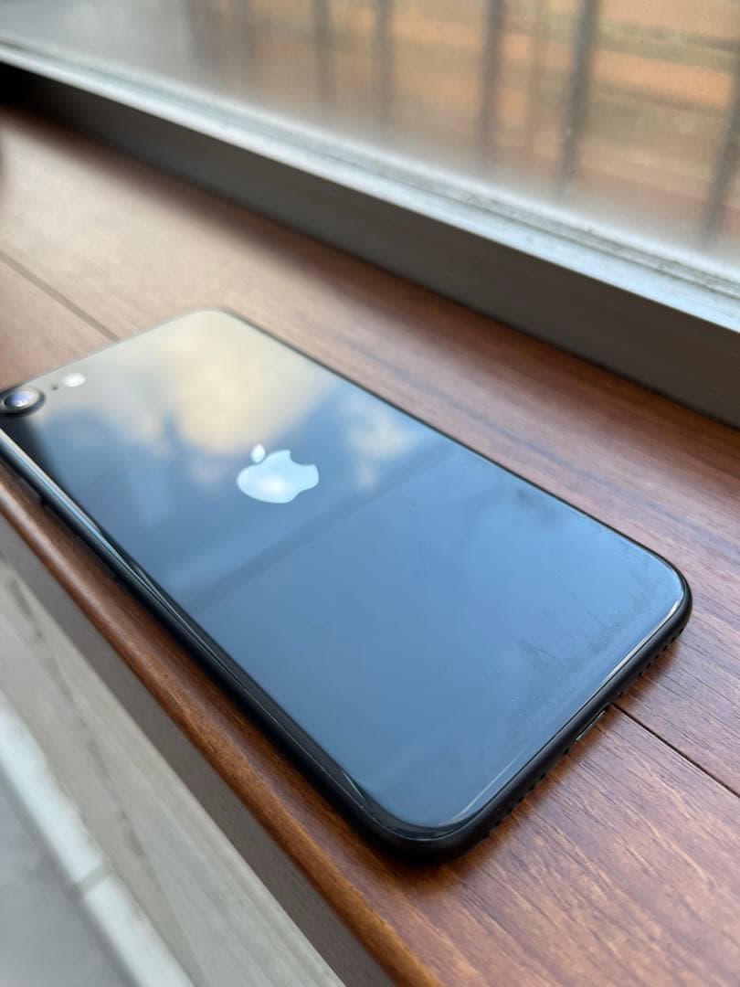 iPhone SE 第2世代 128G バッテリー容量100%【綺麗】