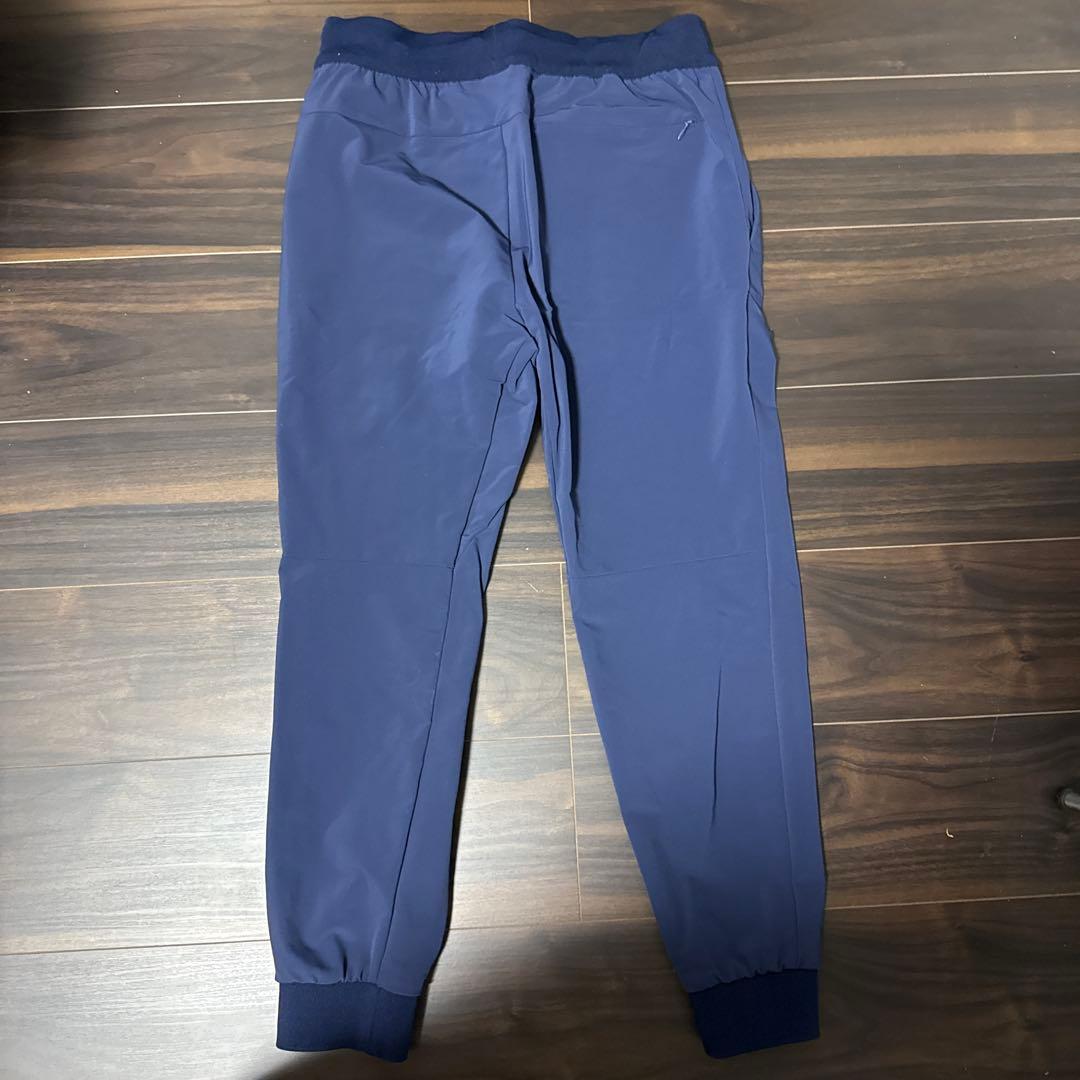 ジャケット・アウター F.C.R.B. BIG LOGO WARM UP JACKET Setup