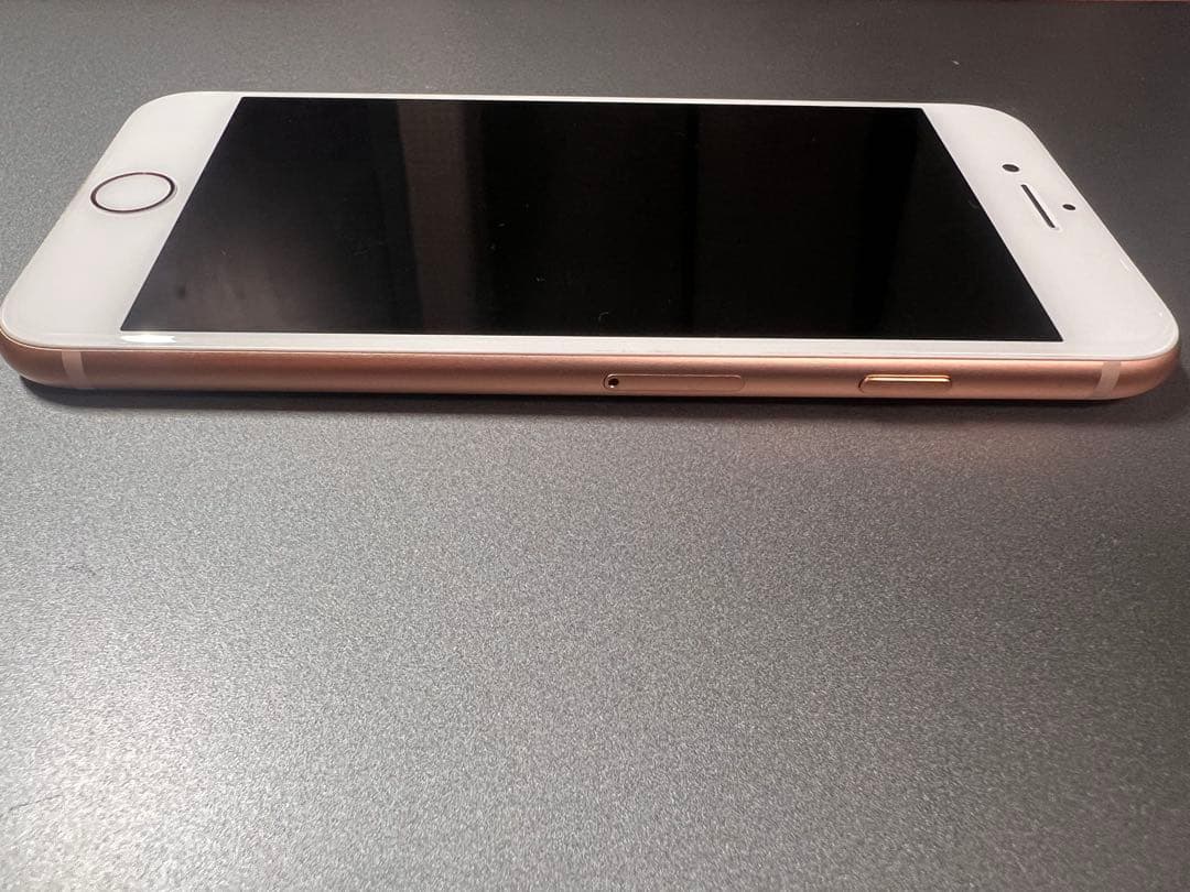 Apple iPhone 8 64GB 本体　美品