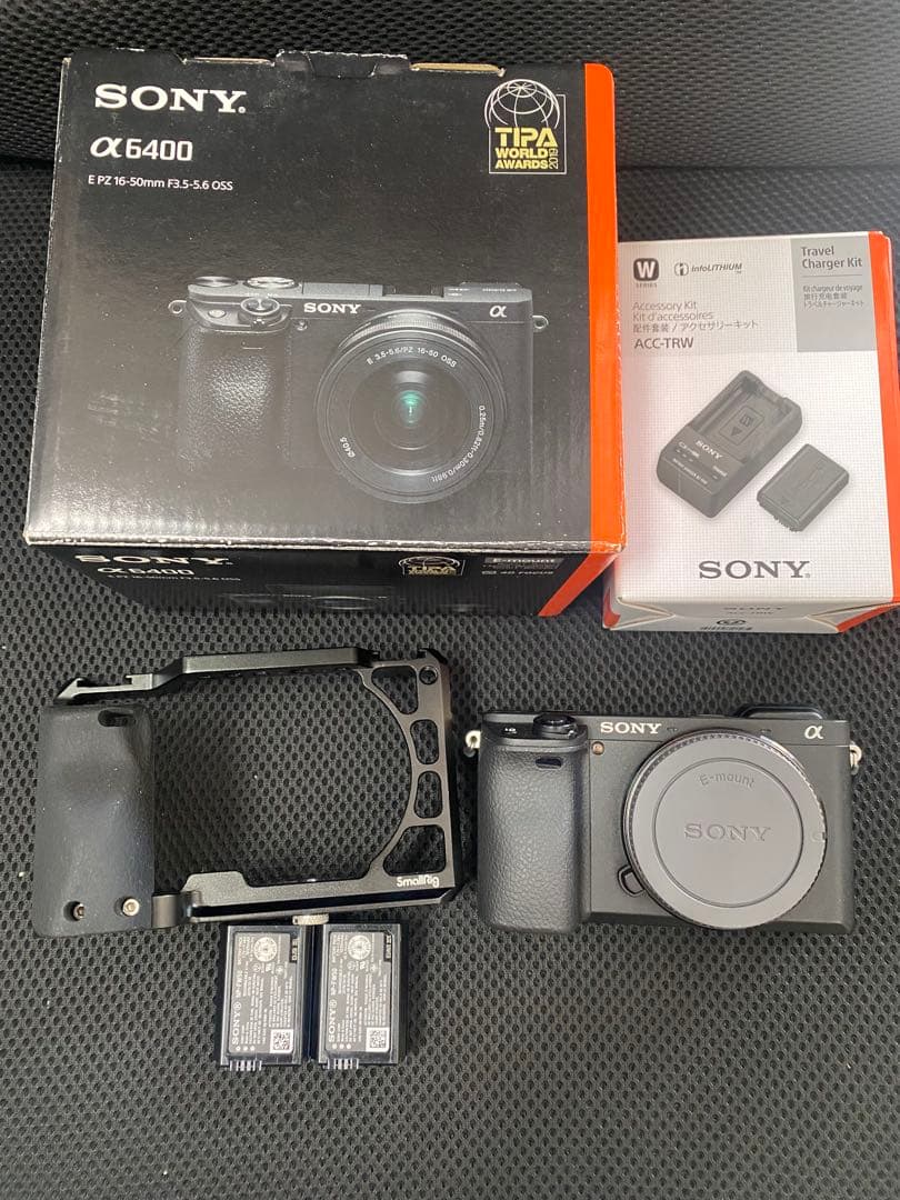 SONY α6400 ミラーレス一眼カメラ　おまけ付き