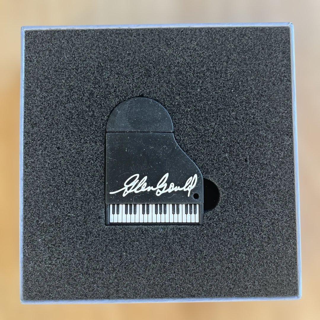 USBメモリ GLENN GOULD グレン・グールド REMASTERED