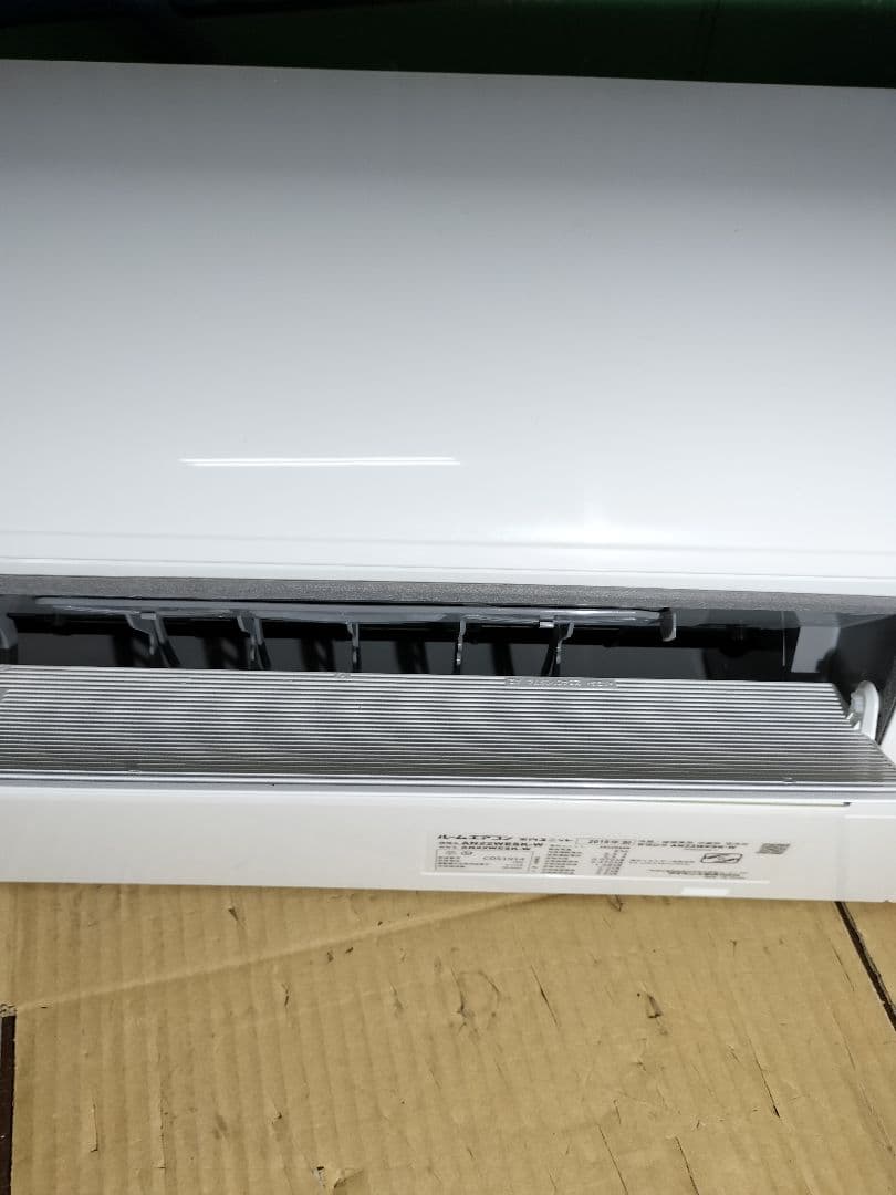 徳*様 ◆直接引き取り限定◆DAIKIN2.2Kw 6畳用AN22WESK-W