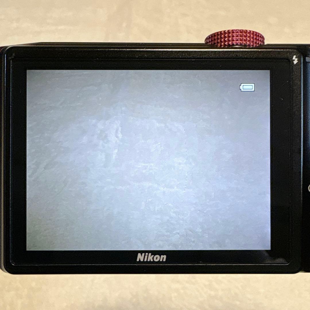 Nikon COOLPIX S8200 レッド