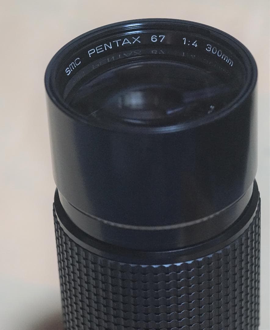 ペンタックス　６７　３００ＭＭＦ４レンズにマウントアダプター付き
