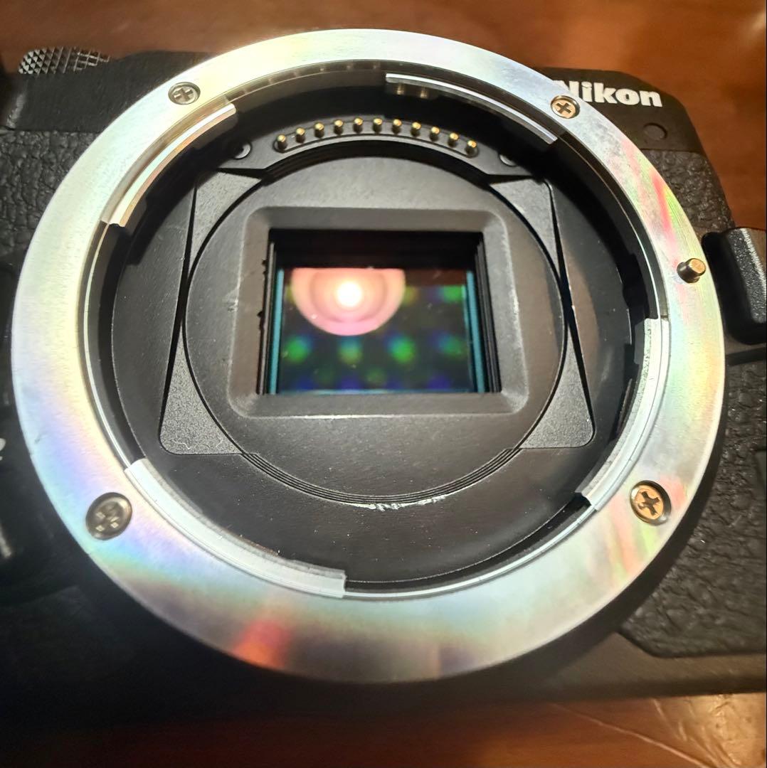 Nikon Z30 ミラーレス一眼 カメラ　美品　格安