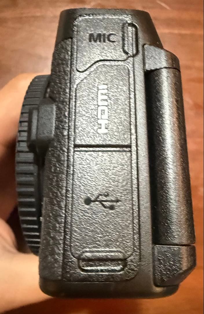 Nikon Z30 ミラーレス一眼 カメラ　美品　格安